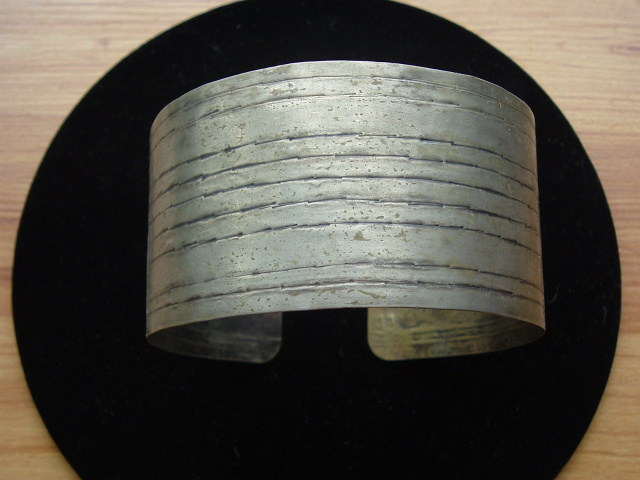 HUDSON BAY TRADE SILVER ARM BAND