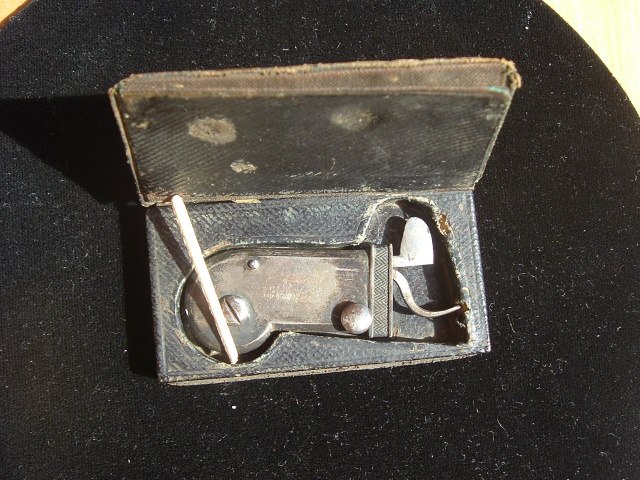 SCARCE SILVER BLEEDER IN CASE