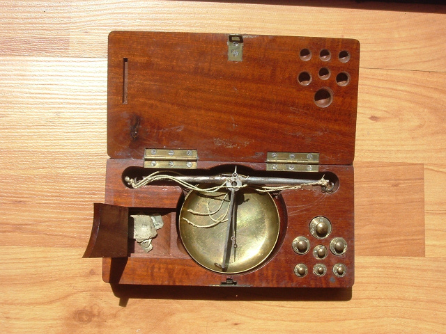 CIVIL WAR ERA CASED SCALES